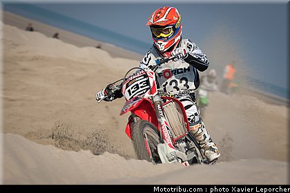 meplon_002_beach_cross_berck_sur_mer_2011.jpg