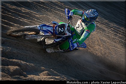 mousse_005_beach_cross_berck_sur_mer_2011.jpg