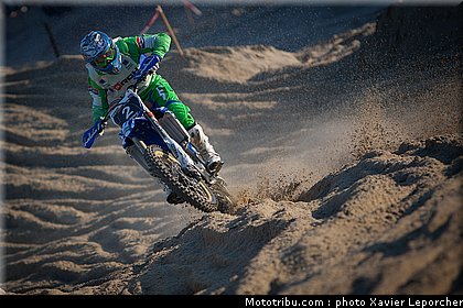 mousse_006_beach_cross_berck_sur_mer_2011.jpg