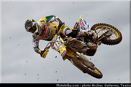 metcalfe_009_motocross_des_nations_st_jean_dangely_2011.JPG