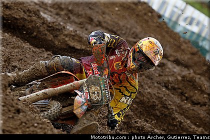 roczen_017_motocross_des_nations_st_jean_dangely_2011.jpg