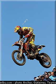 roczen_019_motocross_des_nations_st_jean_dangely_2011.jpg