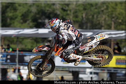 cross_usa_nagl_05_glen_helen_2011.jpg