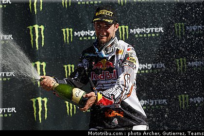 cross_usa_nagl_07_glen_helen_2011.jpg