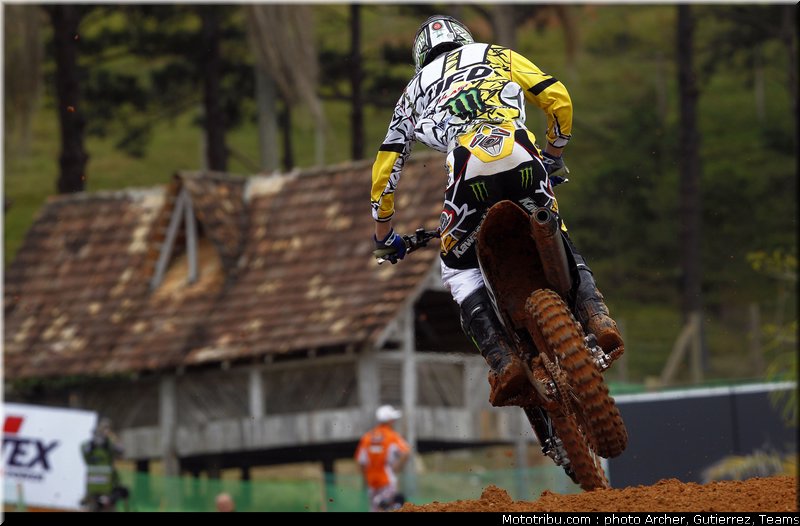 pourcel_s_001_motocross_2012_bresil_beto_carrero