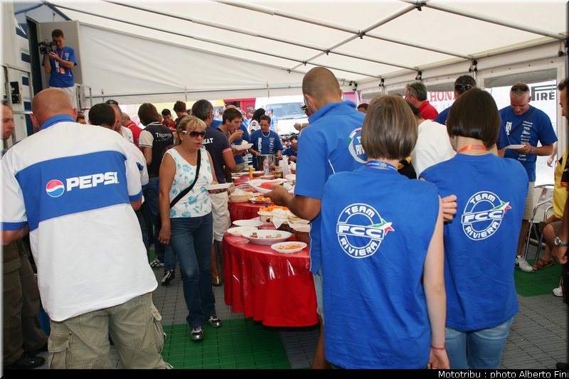 Hospitality_FCC_Team-Riviera_Pepsi_si_festeggia_vittoria_di_Boscoscuro