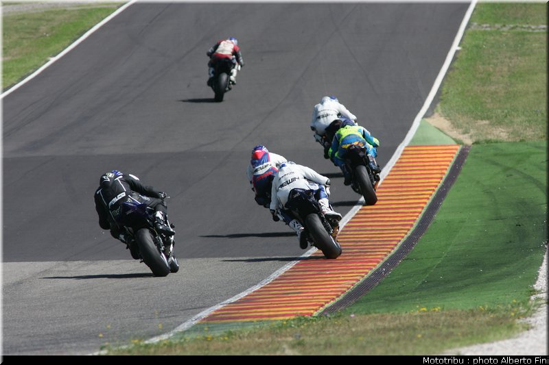 retro-Curva_Palagio_Trofeo_Yamaha_R6