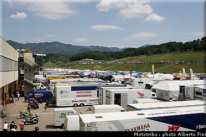 Paddock_gremito_al_CIV.JPG