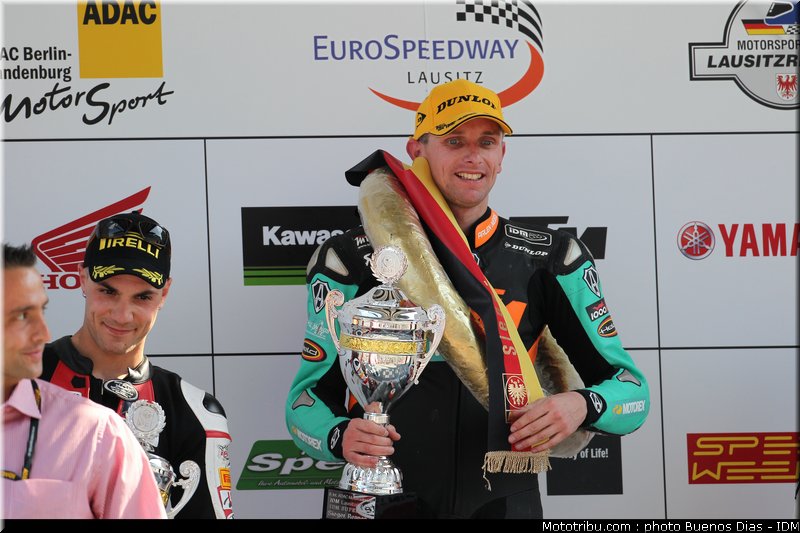 superbike_bauer_15_idm_2011_lausitz