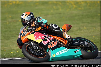 superbike_bauer_02_idm_2011_lausitz.jpg
