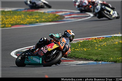 superbike_bauer_08_idm_2011_lausitz.jpg