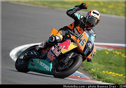 superbike_bauer_09_idm_2011_lausitz.jpg