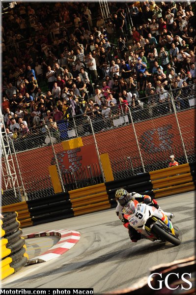 anstey_005_macao_2011