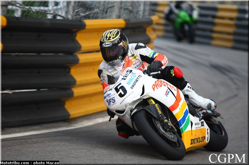 anstey_006_macao_2011