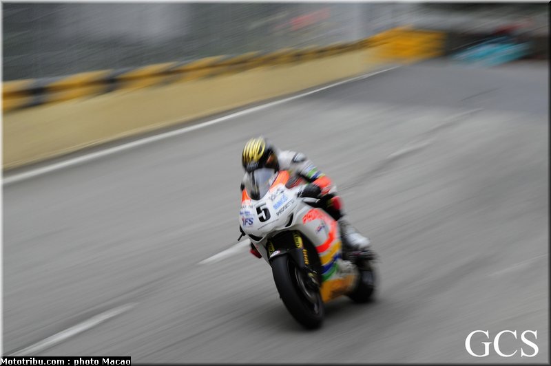 anstey_007_macao_2011