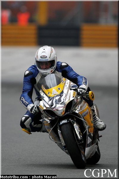 caetano_001_macao_2011