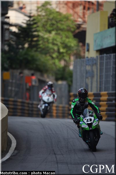 cummins_004_macao_2011
