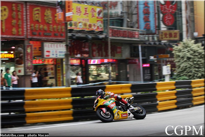 hutchinson_001_macao_2011