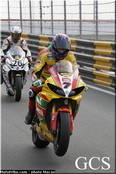 hutchinson_008_macao_2011