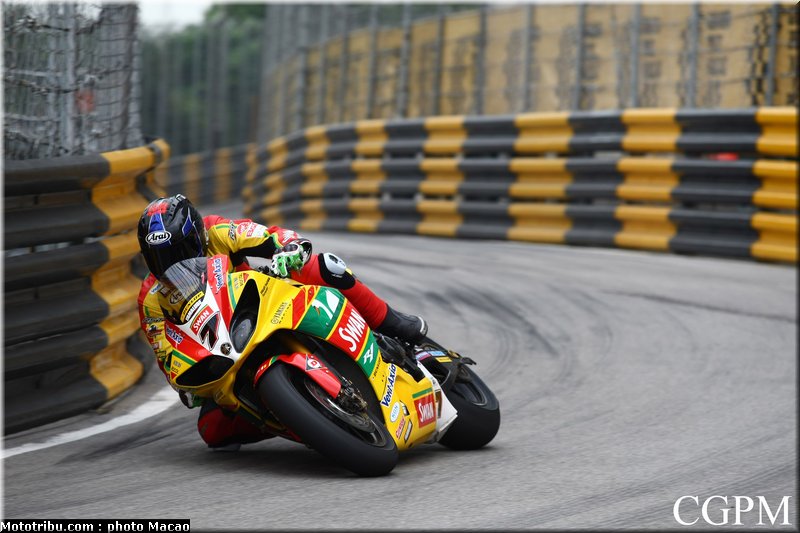 hutchinson_011_macao_2011