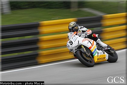 anstey_002_macao_2011.jpg