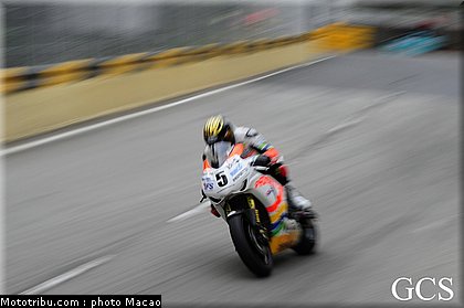 anstey_007_macao_2011.jpg