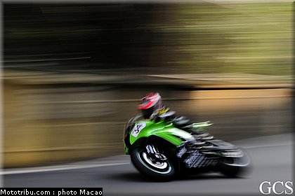 barnes_002_macao_2011.jpg