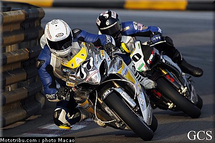 caetano_002_macao_2011.jpg