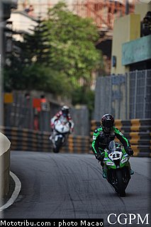cummins_004_macao_2011.jpg