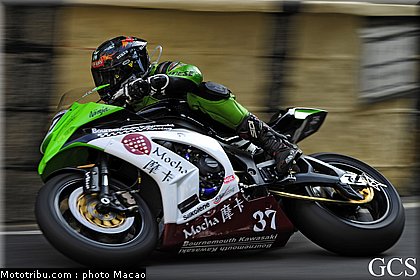 hillier_002_macao_2011.jpg