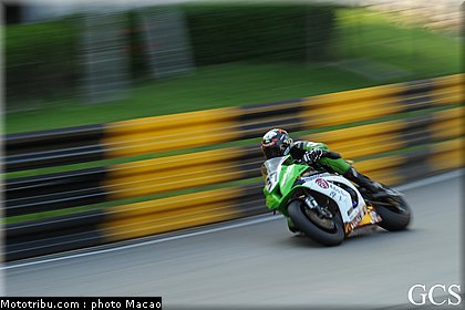 hillier_003_macao_2011.jpg