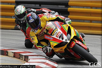 hutchinson_010_macao_2011.jpg