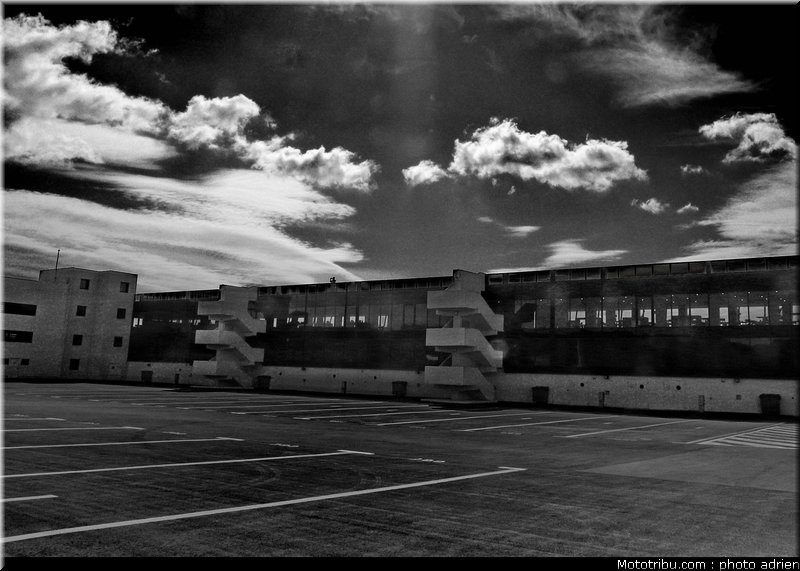 moto_tour_2009_paul_ricard_parking_0019
