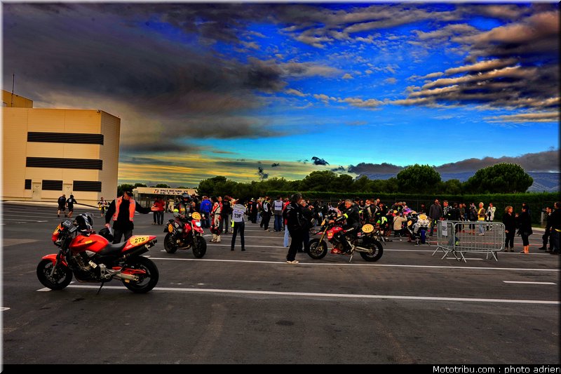 moto_tour_2009_paul_ricard_parking_0028
