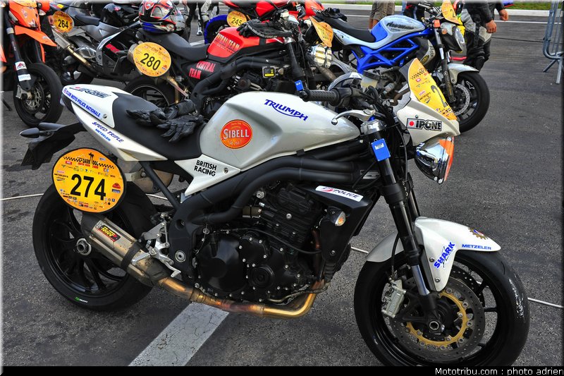 moto_tour_2009_paul_ricard_parking_0040