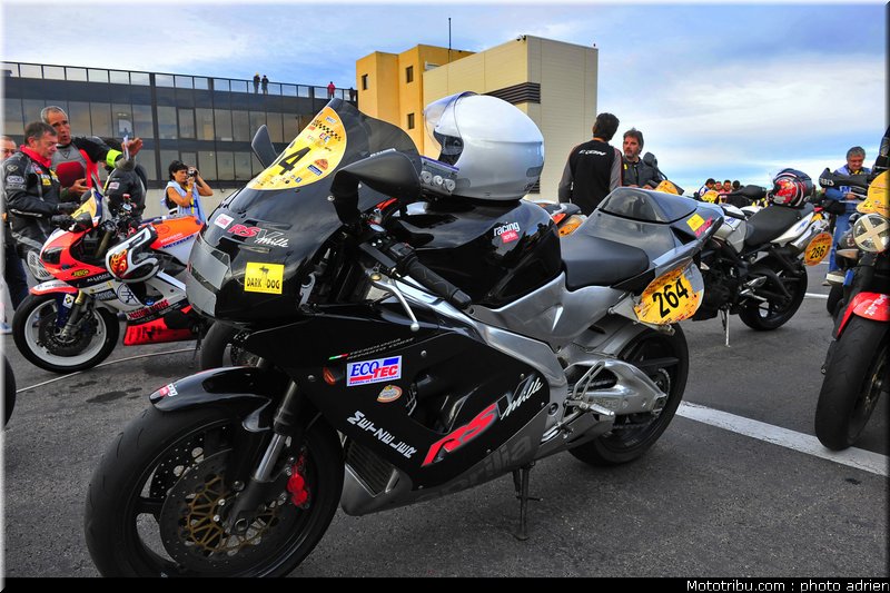 moto_tour_2009_paul_ricard_parking_0046