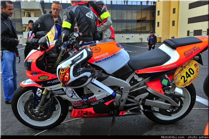 moto_tour_2009_paul_ricard_parking_0047