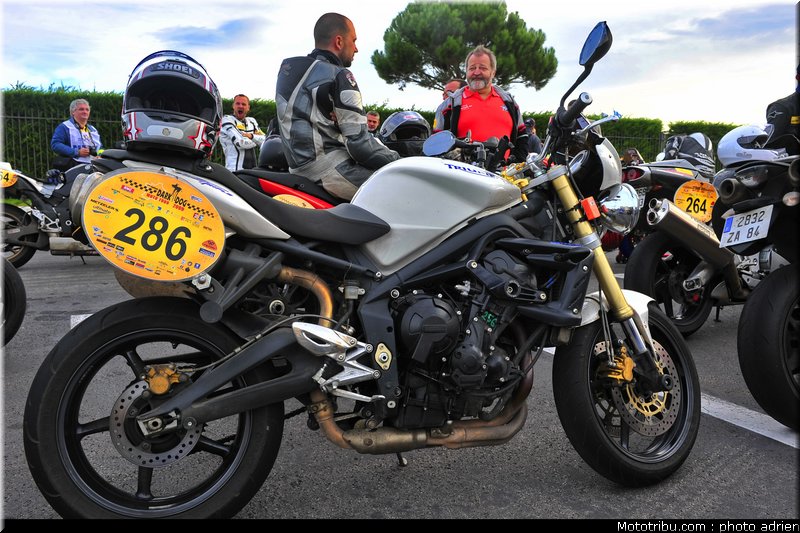 moto_tour_2009_paul_ricard_parking_0051