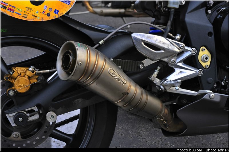 moto_tour_2009_paul_ricard_parking_0053