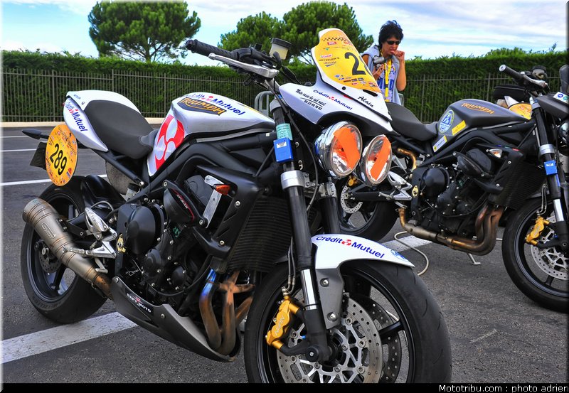 moto_tour_2009_paul_ricard_parking_0054