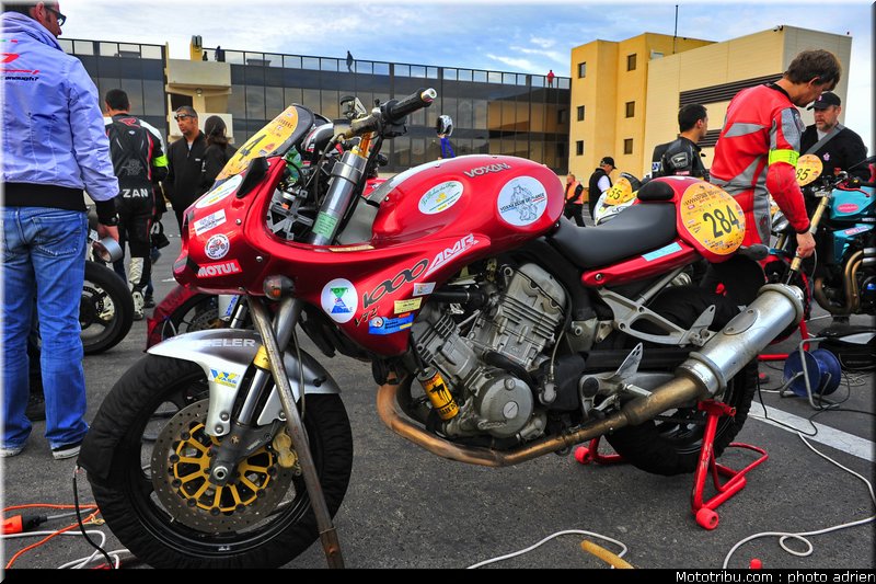 moto_tour_2009_paul_ricard_parking_0060