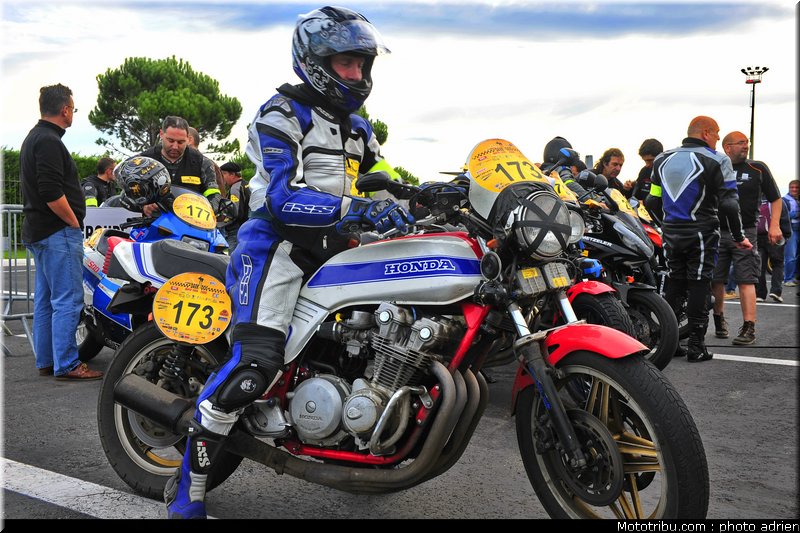 moto_tour_2009_paul_ricard_parking_0081