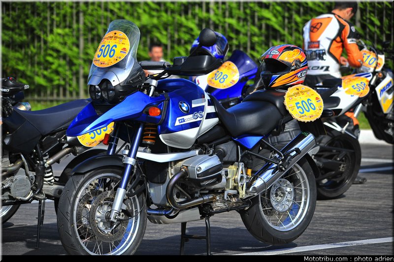 moto_tour_2009_paul_ricard_parking_0095