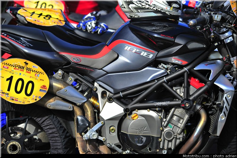 moto_tour_2009_paul_ricard_parking_0099