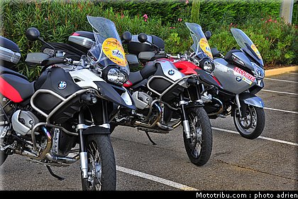 moto_tour_2009_paul_ricard_parking_0021.JPG