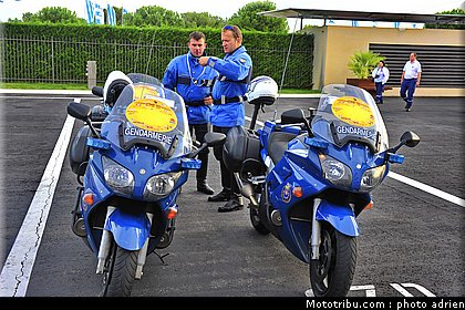 moto_tour_2009_paul_ricard_parking_0023.JPG