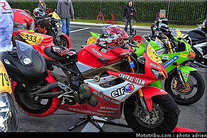 moto_tour_2009_paul_ricard_parking_0034.JPG