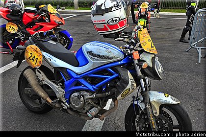 moto_tour_2009_paul_ricard_parking_0043.JPG
