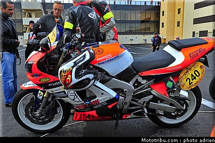 moto_tour_2009_paul_ricard_parking_0047.JPG