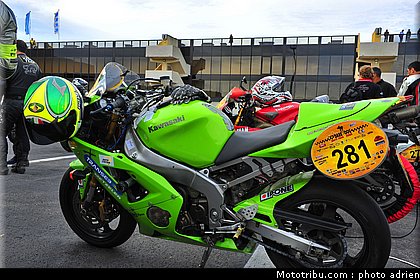 moto_tour_2009_paul_ricard_parking_0066.JPG